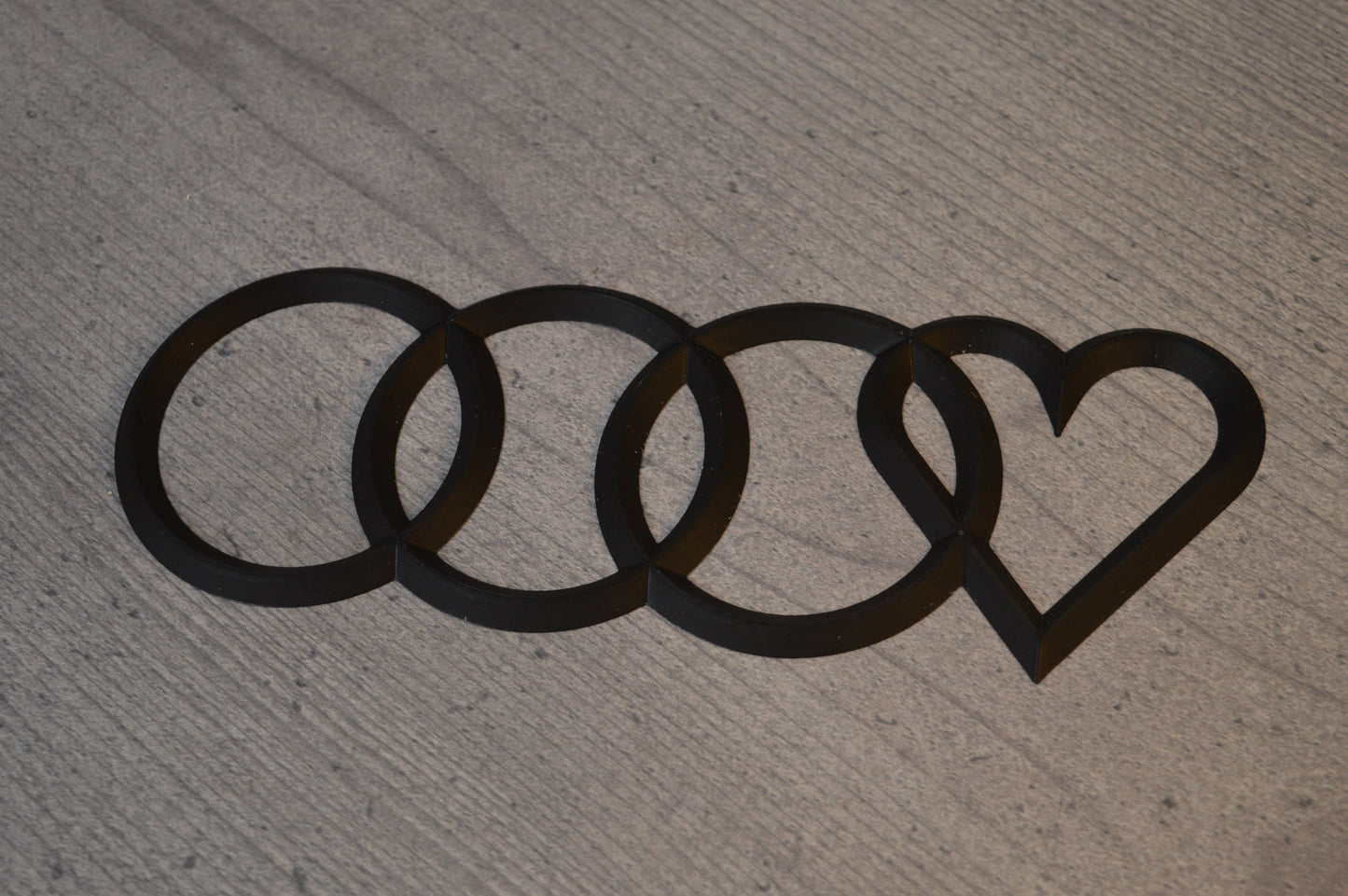 Audi Ringe Logo mit Herz