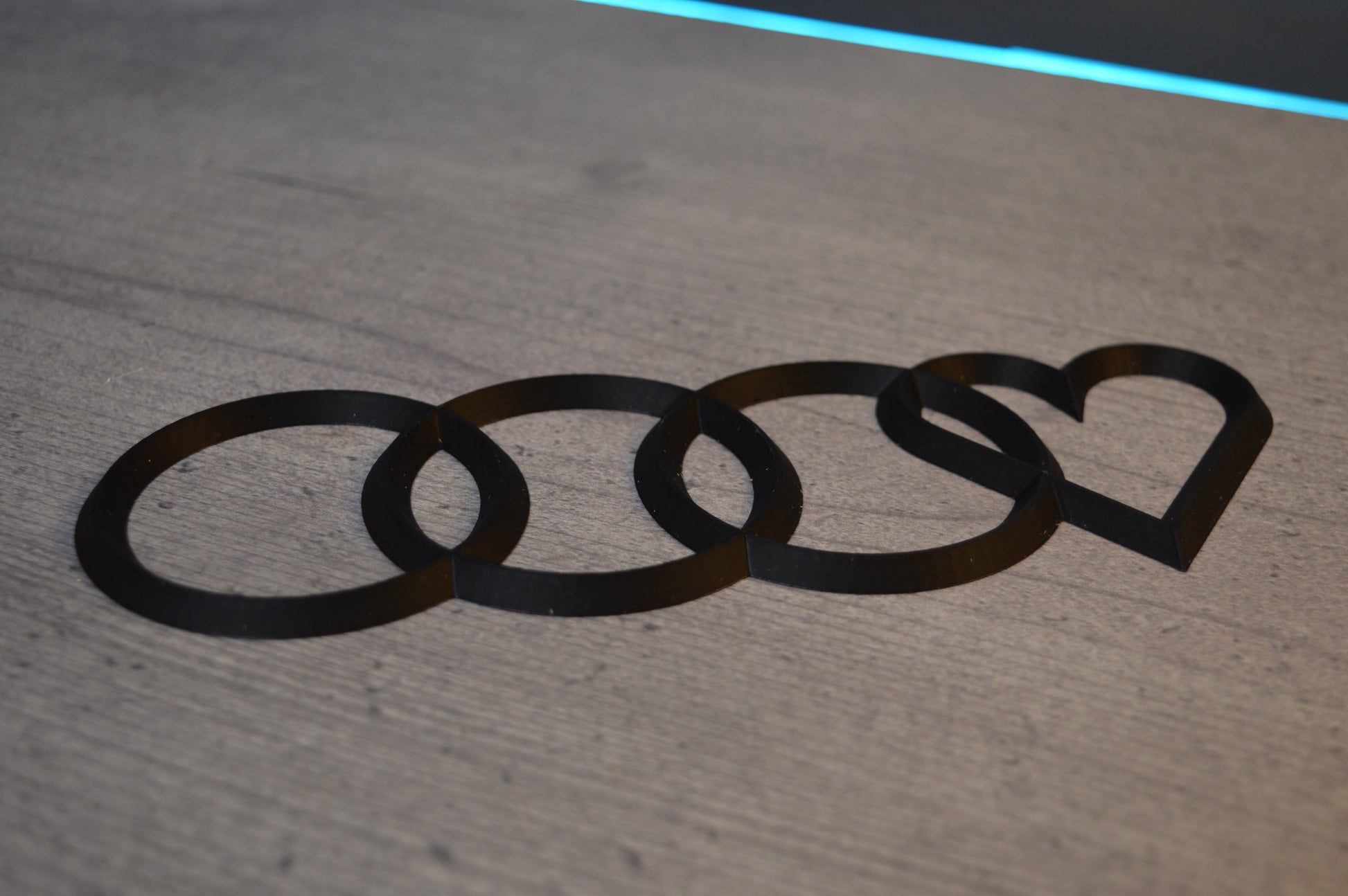 Audi Ringe Logo mit Herz